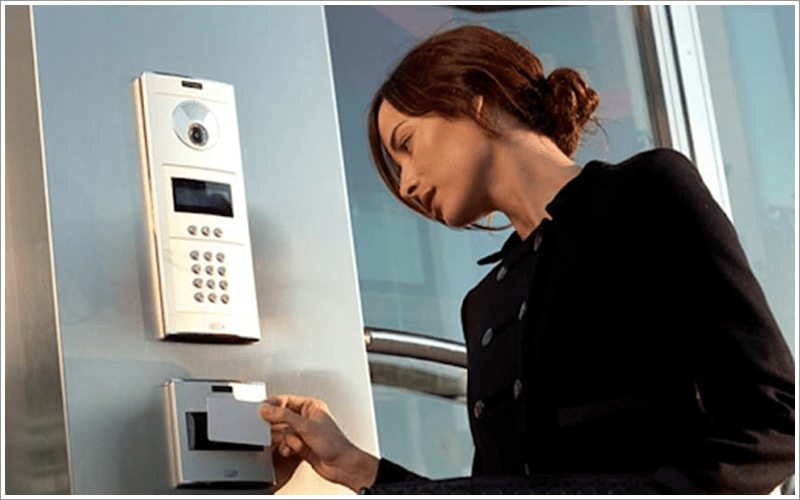 Hình dạng móc khóa làm móc khóa thẻ rất tiện lợi